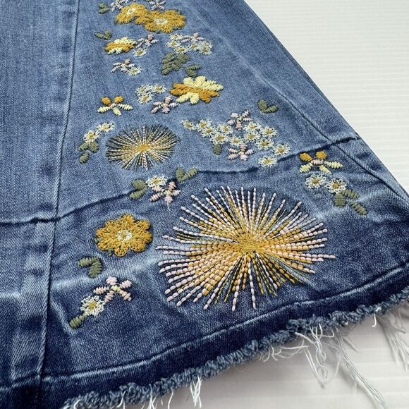 Ashley Mason Premium Jeans Sz 5/27 Flare Daisy Embroidered Raw Hem Y2K Boho - Picture 8 of 13